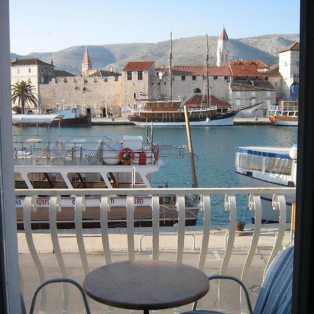 Villa Tudor Trogir Ruang foto