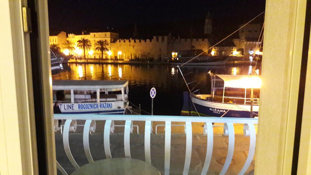 Villa Tudor Trogir Bagian luar foto