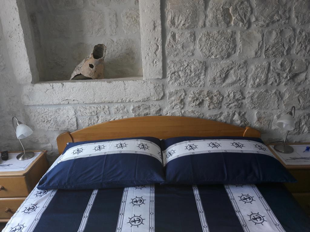 Villa Tudor Trogir Bagian luar foto