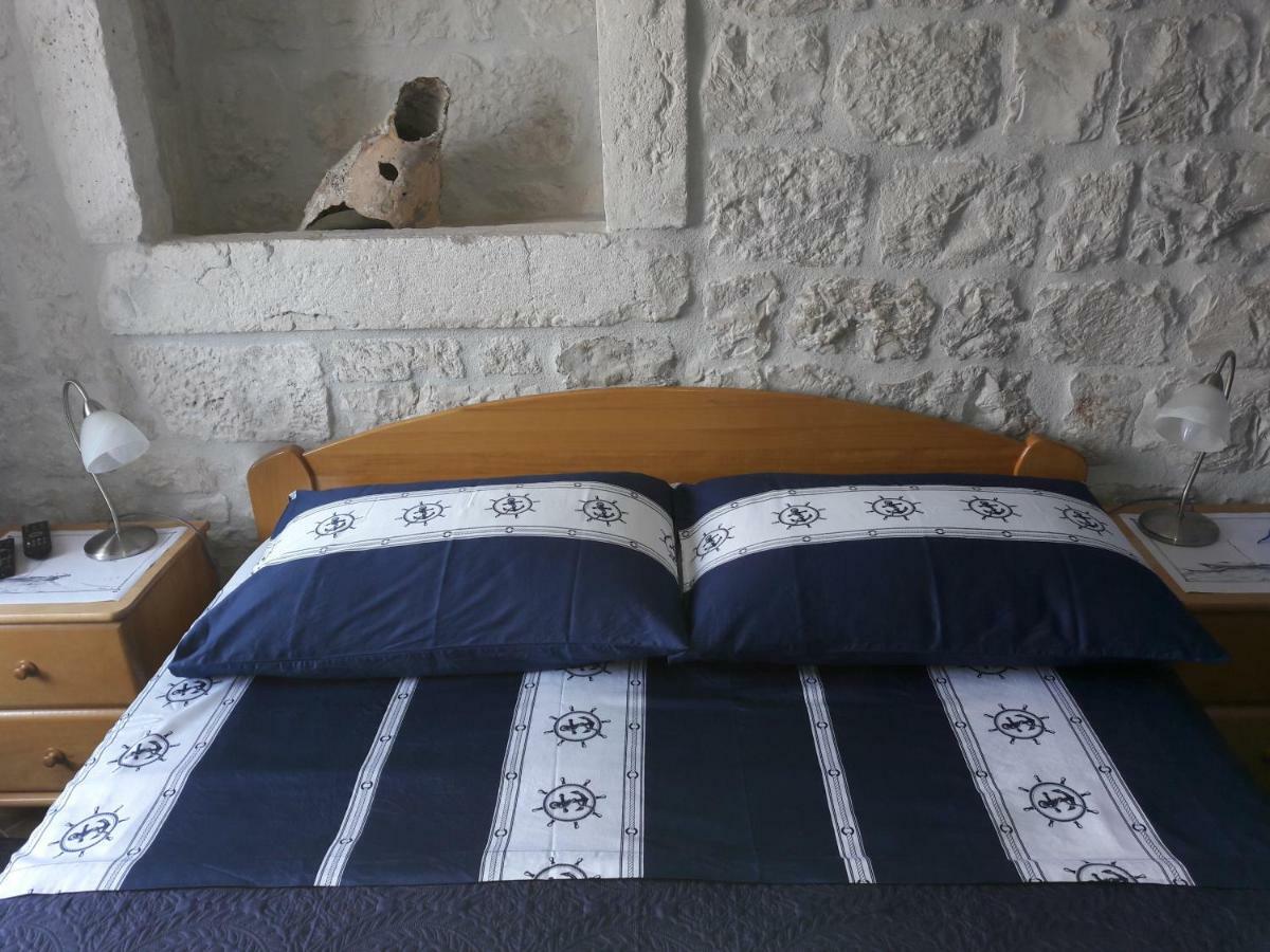 Villa Tudor Trogir Bagian luar foto